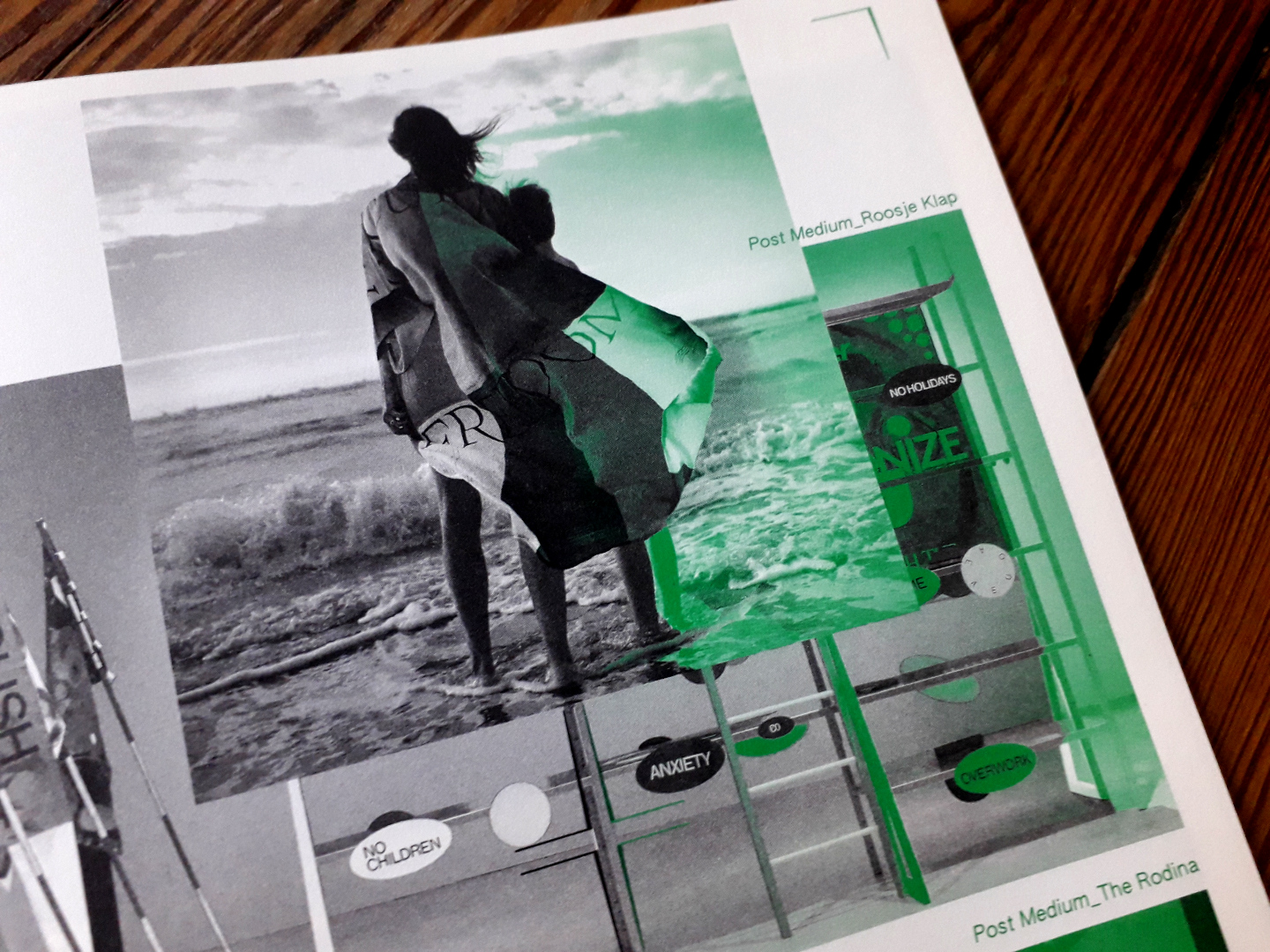 Photographie d'un habit graphique conçu par Roosje Klap en noir et blanc et vert